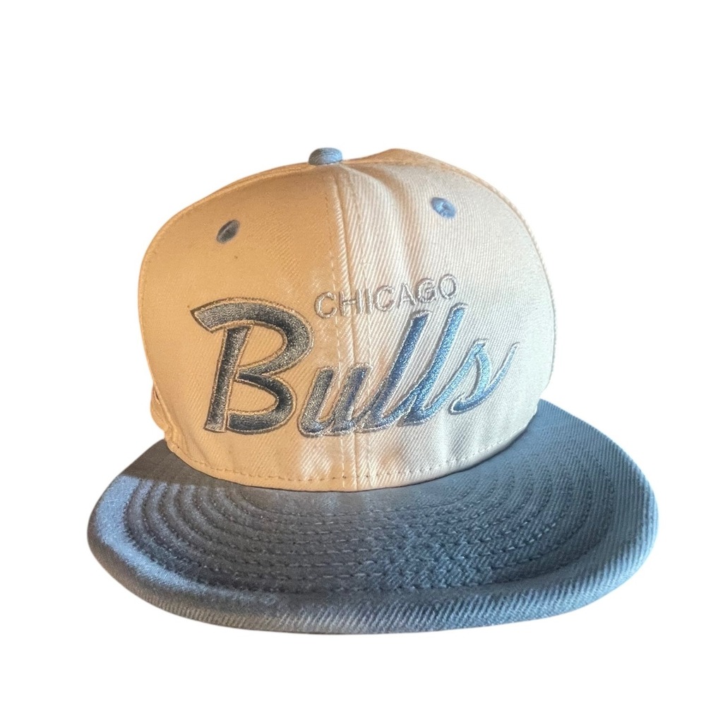 New Era 9FIFTY Chicago Bulls Snapback Hat White Light Blue NBA Basketball Cap